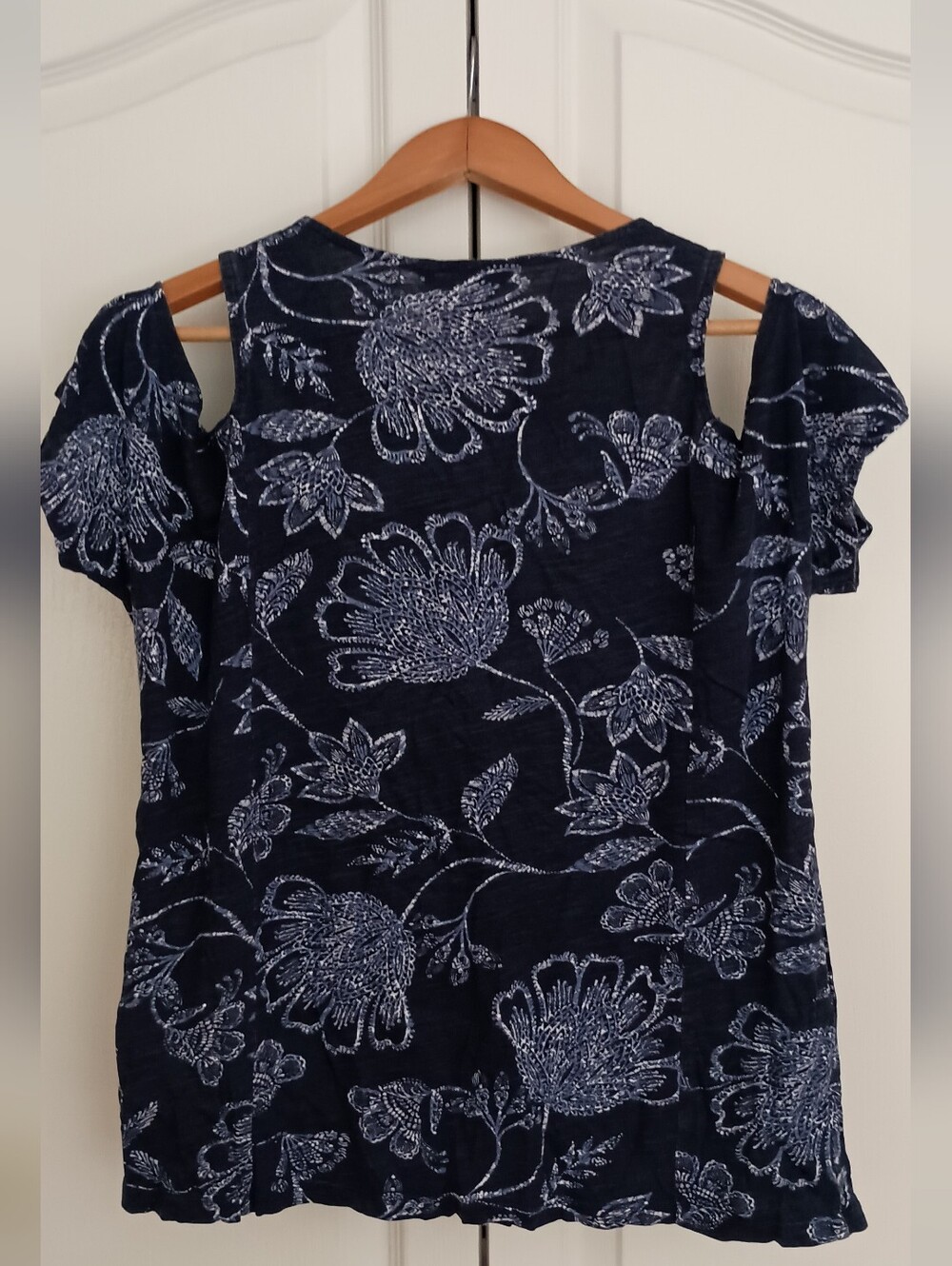 Banana Republic Navy White Floral Cold-Shoulder Top